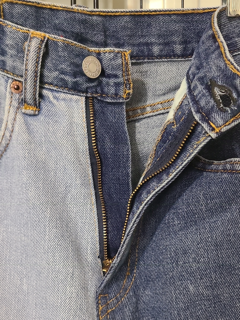 Levi Strauss 550 Jeans View 3